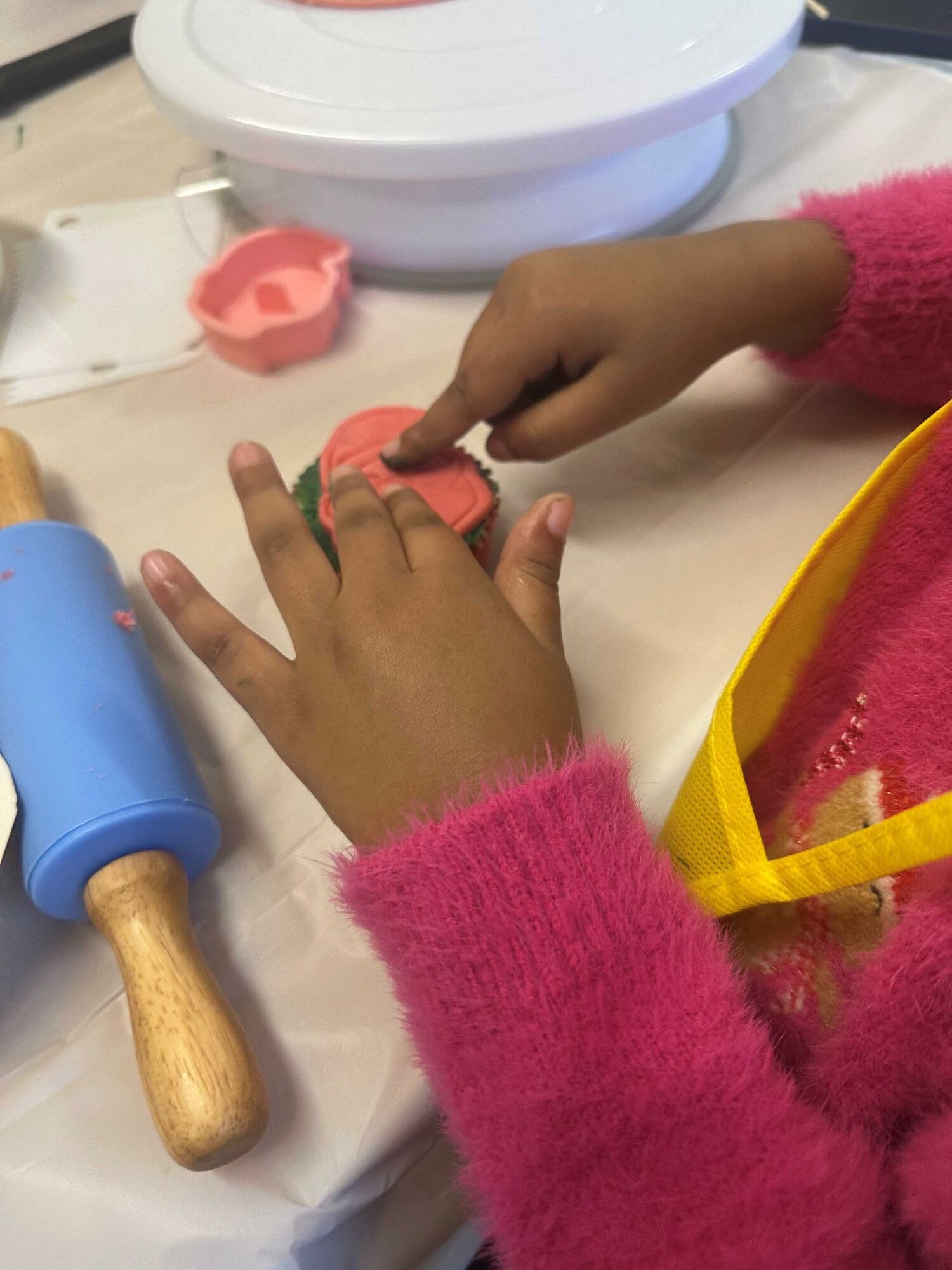 Together We Create - Little makers, Valentine's Cupcakes